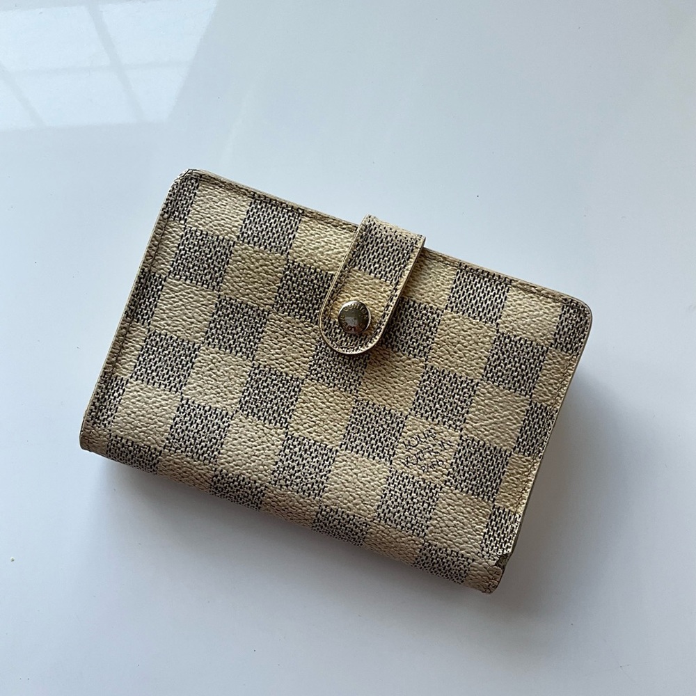 Louis Vuitton Damien Azur Kiss Lock Wallet